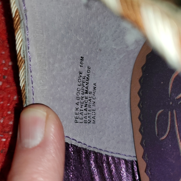 Poetic License Gold Genuine Leather Peek A Boo peep toe pumps. - Picture 14 of 14